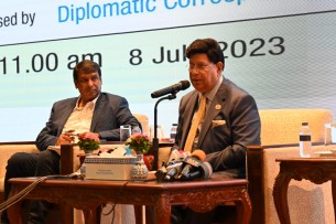 আমরা চীনের ‘লেজুড়’ নই : মোমেন