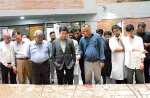 'ওল্ড ঢাকা’ শীর্ষক প্রদর্শনী পরিদর্শনে মেয়র ব্যারিস্টার শেখ তাপস