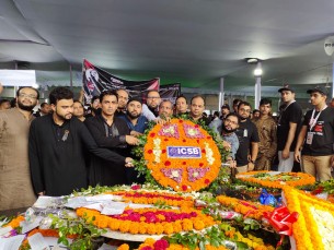 বঙ্গবন্ধুর প্রতিকৃতিতে আইসিএসবি’র শ্রদ্ধা