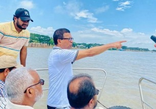 সরকারের কার্যকর পদক্ষেপের সুফল পাচ্ছেন ভাঙনকবলিতরা : এনামুল হক শামীম