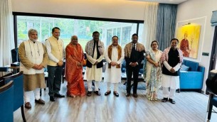 দিল্লিতে বিজেপি প্রেসিডেন্ট ও সেক্রেটারির সাথে আওয়ামী প্রতিনিধি দলের বৈঠক অনুষ্ঠিত