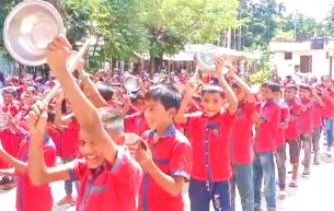 লালমোহনে এক সঙ্গে এক মিনিট ধরে ঘন্টাধ্বনী