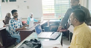 লালমোহনে ডিজিটাল মার্কেটিং ও গ্রাফিক্স ডিজাইন প্রশিক্ষণ