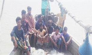 ভোলায় ২২ জেলেকে আটক ১৯ জনের জেল জরিমানা