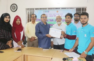 জন উন্নয়ন টেকনিক্যাল ট্রেনিং ইনিস্টিটিউটে কেয়ার গিভিং প্রশিক্ষনার্থীদের মধ্যে সার্টিফিকেট ও টুলস বিতরণ