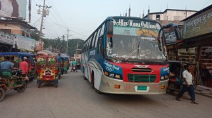 লালমোহনে হরতালের কোন প্রভাব নেই ।। স্বস্তিতে ব্যবসায়ীসহ জনসাধারণ