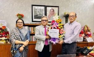 ঢাবির নতুন উপাচার্যকে বাউবির উপাচার্যের অভিনন্দন
