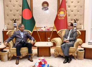 আসন্ন নির্বাচন সুষ্ঠু করতে ইসিকে দায়িত্বশীল ভূমিকা পালনের আহ্বান রাষ্ট্রপতির