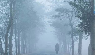 আগামী তিন দিন দেশের উত্তরপশ্চিমাঞ্চলের কোথাও কোথাও ঘন কুয়াশা পড়তে পারে