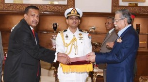 রাষ্ট্রপতির কাছে নবনিযুক্ত শ্রীলংকা ও পাকিস্তানের হাইকমিশনারগণ, মিশরের রাষ্ট্রদূত ও ভ্যাটিকান সিটির এপস্টলিক নানসিও-এর পরিচয়পত্র পেশ