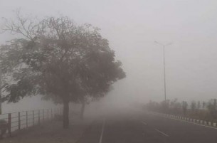 আগামী তিনদিন কুয়াশার কারণে বিমান চলাচল, নৌ পরিবহণ ও সড়ক যোগাযোগ বিঘ্নিত হতে পারে