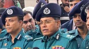 বস্তিতে আগুন নাশকতা নাকি দুর্ঘটনা তদন্তে জানা যাবে: ডিএমপি