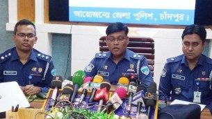 চাঁদপুরে অটোরিকশা চালক হত্যার ঘটনায় গ্রেফতার - ৭