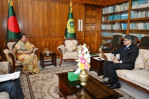 স্পিকারের সাথে কানাডায় নিযুক্ত বাংলাদেশের হাইকমিশনারের সৌজন্য সাক্ষাৎ