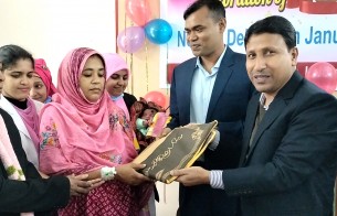 লালমোহনে এক মাসে শততম প্রসব উপলক্ষে ব্যতিক্রমী আয়োজন