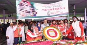 বঙ্গবন্ধুর ১০৪তম জন্মবার্ষিকী উদযাপন করলো রেড ক্রিসেন্ট