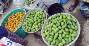 রমজানের প্রথম দিনেই লেবুর হালি ৮০ টাকা