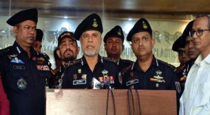 বেইলি রোডে অগ্নিকাণ্ডে অধিকাংশ মানুষ শ্বাসরোধে মারা গেছেন: র‌্যাব ডিজি