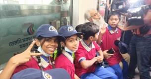 শিশু দিবসে মেট্রোরেলে আনন্দে মাতলো ৫০ পথশিশু
