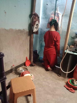 ভোলায় ওয়েষ্টার্নপাড়ায় ব্যাংক কর্মকর্তা স্ত্রীর ঝুলন্ত লাশ উদ্ধার, স্বামী আটক