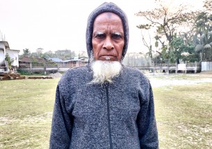 লালমোহনে ৩০ বছর ধরে মৃত মানুষের গোসল ও দাফন করাচ্ছেন ওবায়দুল হক