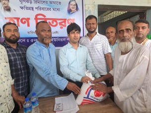 ভোলায় ঘূর্ণিঝড়ে ক্ষতিগ্রস্তদের  মাঝে  ত্রাণ বিতরণ