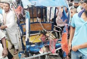 লালমোহনে বাস-অটোরিকশার মুখোমুখি সংঘর্ষে আহত-৫