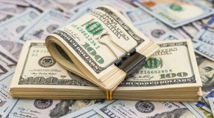 ২৪ দিনে প্রবাসীরা দেশে পাঠালেন ১৭৯ কোটি ডলার