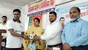 লালমোহনে শিক্ষার্থীদের ফলাফল প্রকাশ ও সম্মাননা