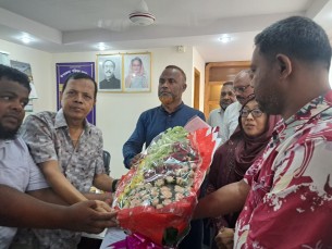 ভোলা সদর উপজেলা পরিষদের নব-নির্বাচিত চেয়ারম্যান মোহাম্মদ ইউনুছ প্রথম অফিস করলেন