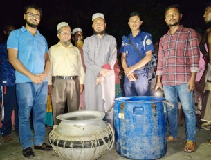 লালমোহনে চিংড়ির ৫০ লাখ রেণু জব্দ