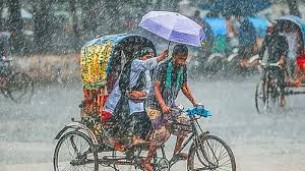 তিন বিভাগে অতিভারী বর্ষণের আভাস, শঙ্কা ভূমি ধসের