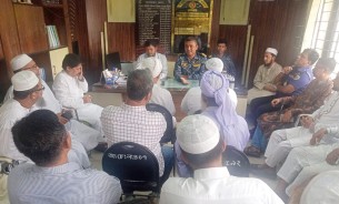 লালমোহনে আইনশৃঙ্খলা পরিস্থিতি স্বাভাবিক রাখতে মতবিনিময় সভা