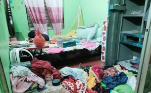 লালমোহনে রাতের আঁধারে বসতঘর থেকে ১০ভরি স্বর্ণালঙ্কার চুরি