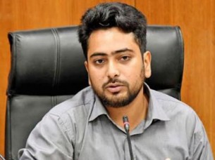 চাঁদাবাজি ও দখলদারিত্বের বিরুদ্ধে সোচ্চার হতে ও বন্যার্তদের সহায়তার আহ্বান তথ্য উপদেষ্টার