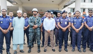 লালমোহনে যৌথ মহড়ায় শুরু থানার কার্যক্রম