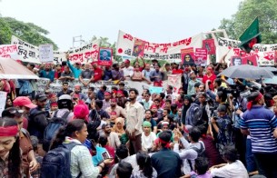 নতুন কর্মসূচি দিয়ে শহীদ মিনার প্রাঙ্গণ ছাড়লেন শিক্ষার্থী-জনতা