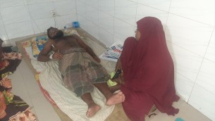 চরফ্যাশনে চাঁদার দাবিতে নির্মাণ শ্রমিককে হত্যা চেষ্টা