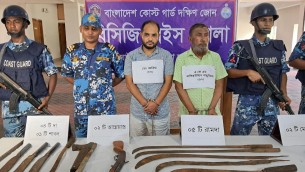 ভোলায় যৌথ অভিযানে ২টি আগ্নেয়াস্ত্রসহ ইউপি চেয়ারম্যান ও তার ছেলে গ্রেপ্তার