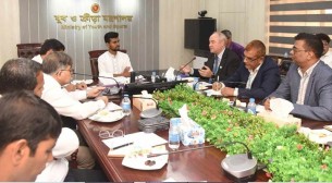 শ্রমিকদের ন্যায্য দাবি পূরণে সরকার প্রতিজ্ঞাবদ্ধ: আসিফ মাহমুদ