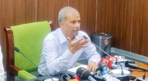 উপদেষ্টাদের কথা বলে চাঁদা আদায়ের সত্যতা মিললে ব্যবস্থা: আসিফ নজরুল