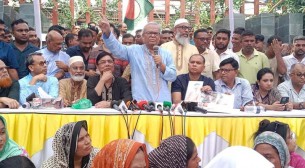 অন্য কোনো দেশের প্রেসক্রিপশনে বাংলাদেশ চলবে না: রিজভী