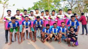 দৌলতখানে আরাফাত রহমান কোকো স্মৃৃতি ফুটবল টুর্নামেন্টের  উদ্বোধনী ম্যাচ অনুষ্ঠিত