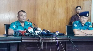 পূজা কমিটির নেতার অনুরোধেই গান করেন শিল্পীরা: পুলিশ