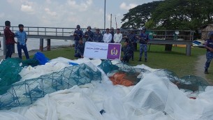 নৌবাহিনীর অভিযানে  ভোলায় সাড়ে ৩ কোটি  টাকার অবৈধ জাল জব্দ