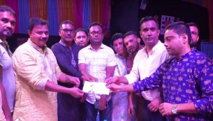 ভোলায় তারেক রহমানের পক্ষ থেকে পূজা মন্ডপে শুভেচ্ছা উপহার বিতরণ