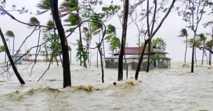 অক্টোবরে ঘূর্ণিঝড়-বন্যার শঙ্কা