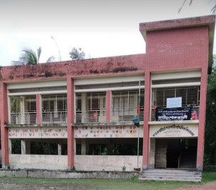 চরফ্যাশনে শিক্ষকের বিরুদ্ধে কর্মস্থলে অনিয়ম, রাষ্ট্র বিরোধী কর্মকাণ্ডে জড়িত থাকার অভিযোগ