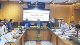 ভোলায়  বিজ্ঞ বিচারকদের নিয়ে শিশু আইন বিষয়ক প্রশিক্ষণ অনুষ্ঠিত
