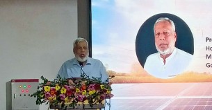 পেশিশক্তি-ব্যবসায়ী সিন্ডিকেটের ওপর ভর করে সরকার দায়িত্ব নেয়নি : জ্বালানি উপদেষ্টা